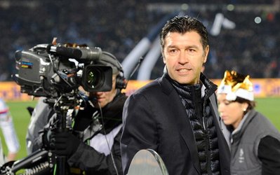 سرمربی لیون: ایبرا به داوران دشنام می‌دهد / کسی جرات برخورد با او را ندارد