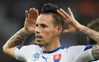 مارک همشیک در ناپولی خواهد ماند