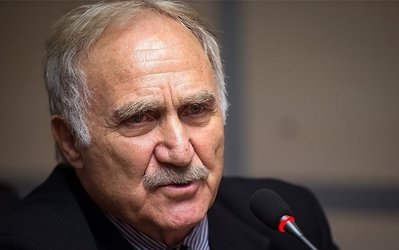 کلانی: سیاسی مدیرعامل می‌ماند، درخشان هم نمی‌رود