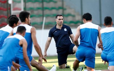 فکری: نظر قلعه‌نویی به جدایی صادقی است/ چند بازیکن استقلال نباید ملی‌پوش می‌شدند