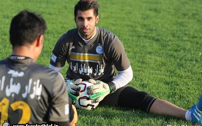 فروزان: رقبای من در استقلال کارنامه‌دار هستند