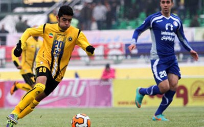 علی کریمی: باید از تمام توانمان برای شکست استقلال بهره ببریم