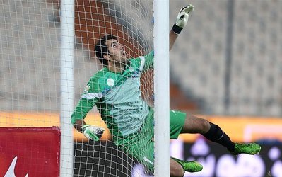 صادقی: برخورد من با مهاجم راهآهن پنالتی نبود