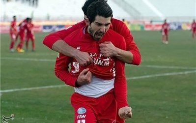 باشگاه تراکتور سازی با حضور ملی پوشانش در اردوی تیم ملی موافقت کرد .