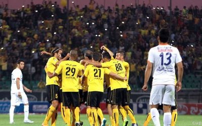 پرافتخارترین تیم ایران هوادارانش را نگران کرد/ تیم میلیاردرهای محدود!