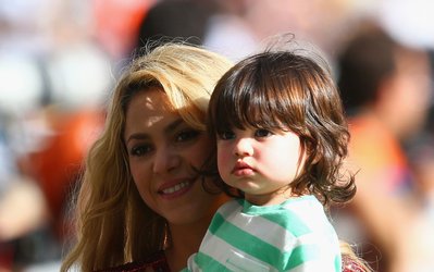 فینال فوتو | میلان پیکه در آغوش شکیرا