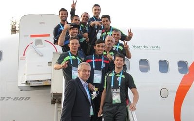 تیم ملی ایران در میان استقبال برزیلیها به کوریتیبا رسید + تصاویر