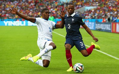 اورا :همه چیز در اردوی فرانسه آرام است