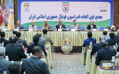 چه کسانی از دوقطبی‌سازی در انتخابات فدراسیون فوتبال نفع می‌برند؟