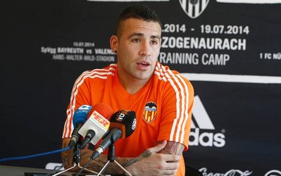 اوتمامندی در فهرست خرید فان‌خال برای منچستریونایتد