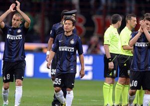 اینترمیلان|تشویق شدن بازیکنان اینتر بعد از پایان بازی