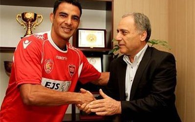 اومانیا: دربی تهران از بازی کاستاریکا - هلند مهمتر نیست/ دوست دارم مقابل 100 هزار نفر بازی کنم