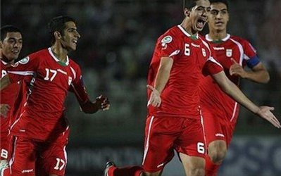 عزت‌اللهی: امیدوارم به بازی با تایلند برسم/ مصدومیت مختصری دارم