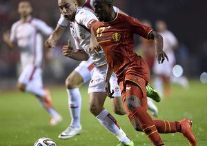 آیمن عبدالنور|تلاش آبدنور برای بسته نگه داشن دروازه شان.