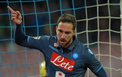 سری آ | ناپولی 2 - جنوا 1 / بازگشت ناپولی به جایگاه سوم