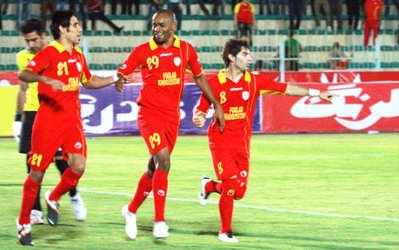 کاروان فولاد بدون مشکل وارد عربستان شد/ برگزاری اولین تمرین شاگردان فرکی عصر امروز