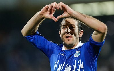 تیموریان با بخشیدن طلبش امروز از استقلال جدا می‌شود