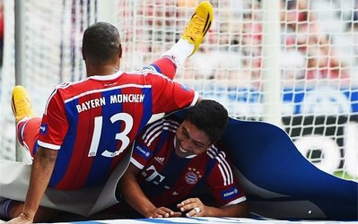 نبرد ستاره‌های پیشین بایرن مونیخ و منچستریونایتد به روایت تصویر