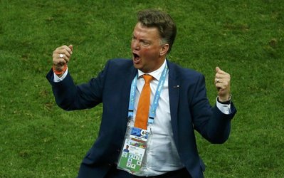 فان‌خال: فیفا نباید بازی رده‌بندی را برگزار کند / شایسته بازی در فینال بودیم