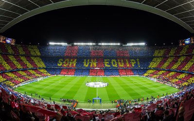 جشنواره آبی و اناری در حاشیه انتخابات بارسلونا