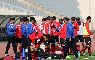 جمع شاگردان کی روش جمع شد / تیم ملی ساعت 2 به سمت فرودگاه می‌رود