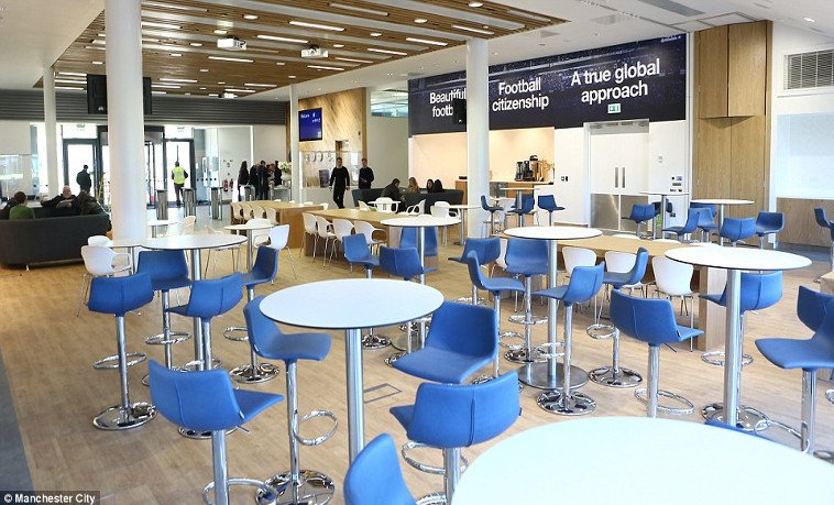 23DF861800000578-2862372-Tables_and_chairs_set_up_for_meetings_in_the_academy_HQ_with_mor-a-76_1418035676931.jpg