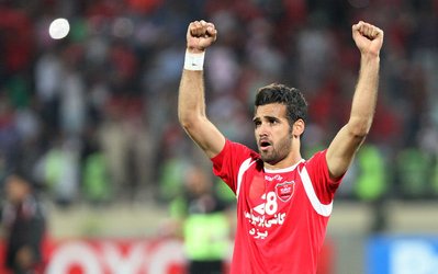 هافبک پرسپولیس جراحی کرد