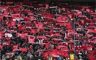 انتقاد هواداران تراکتور از خطیبی و پنالتی‌های غیرقابل مهار سرمربی