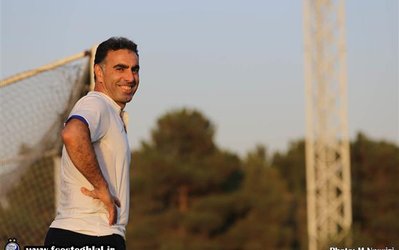 فکری: برخی از بازیکنان استقلال در اردوی کیش پول توجیبی نداشتند