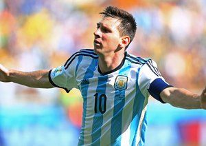 لیونل آندره مسی|شادمانی لیونل مسی پس از باز کردن دروازه تیم ملی ایران .