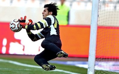 باشگاه راه‌آهن: حضور طالب‌لو در استقلال غیرقانونی است