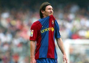 لیونل مسی|تصاویر بهترین بازیکن جهان و اسطوره باشگاه بارسلونا