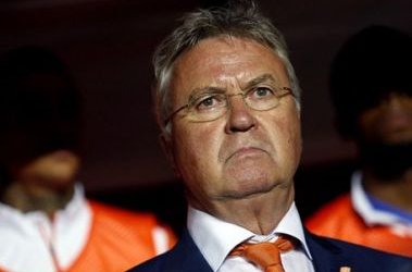 لوئیس فان خال: منچستر یونایتد به تعادل در عملکرد خود نیاز دارد