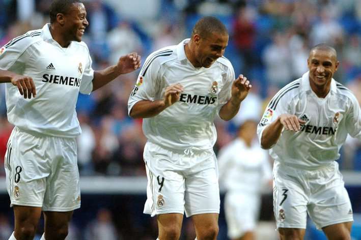Roberto Carlos (Real Madrid) (2005).jpg