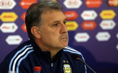 مارتینو: از لحاظ فیزیکی دچار مشکل شدیم/وقتی همه بار روی دوش مسی است عصبانی می‌شود