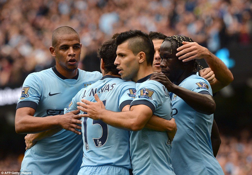 1413634526159_wps_21_Manchester_City_s_Argenti.jpg