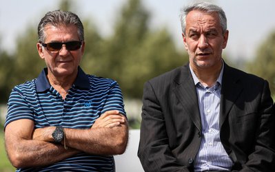 کسی برای تمدید قرارداد کی‌روش حمایت نمی کند/کی روش و بازیکنان موظف به پوشیدن لباس‌ها هستند