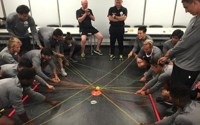 شاگردان وایت با روشی عجیب برای دیدار با شاگردان کی‌روش آماده می‌شوند