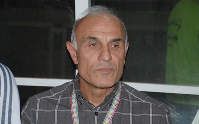 دینورزاده: از شرط بندی 400 میلیون تومانی خبری ندارم/برای بُرد می‌رویم ولی فوتبال قابل پیش‌بینی نیست