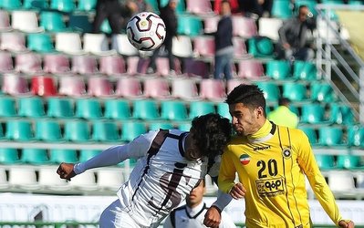 لیگ برتر | حاشیه سپاهان - نفت مسجدسلیمان / حضور خلیلیان در میان هواداران و پخش تصاویر زاینده‌رود