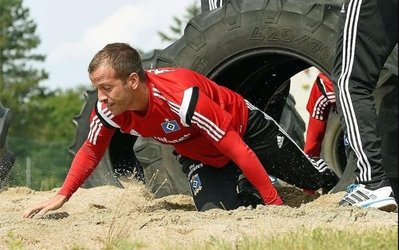 تمرینات عجیب تیم هامبورگ در اردوگاه نظامی + تصاویر