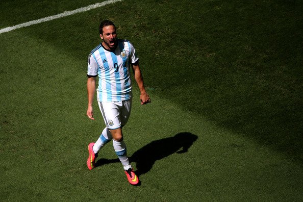 11. Gonzalo Higuain (Argentina).jpg