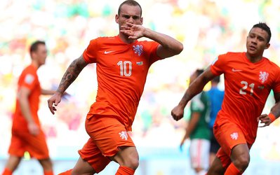 اسنایدر: روبن مثل مسی است