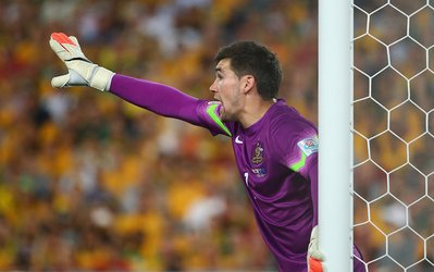 دروازه‌بان قهرمان آسیا به والنسیا می‌پیوندد