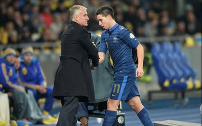 واکنش تند دشان به خداحافظی نصری / حالا باید در تیم زنان فرانسه بازی کند!