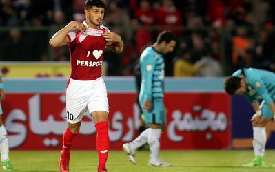 آنچه علیپور را متفاوت از طارمی می کند