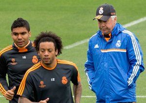 جلسه تمرینی رئال پیش از فینال لیگ قهرمانان اروپا|کارلو آنجلوتی، بر جلسه تمرینی بازیکنان رئال مادرید پیش از دیدار فینال لیگ قهرمانان اروپا نظارت می کند.