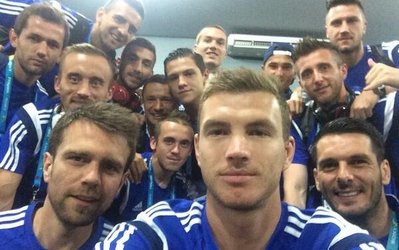 عکس سلفی ادین ژکو و دوستان