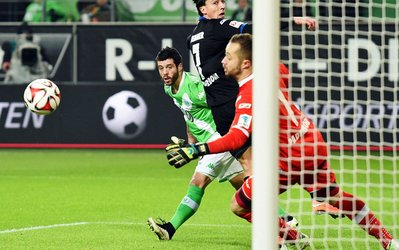 بوندسلیگا | ولفسبورگ 1 - پادربورن 1 / گرگها متوقف شدند و از بایرن فاصله گرفتند + نحوه چیدمان دو تیم