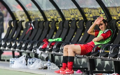 در اقدامی غیر منتظره / علی کریمی از فوتبال خداحافظی کرد!